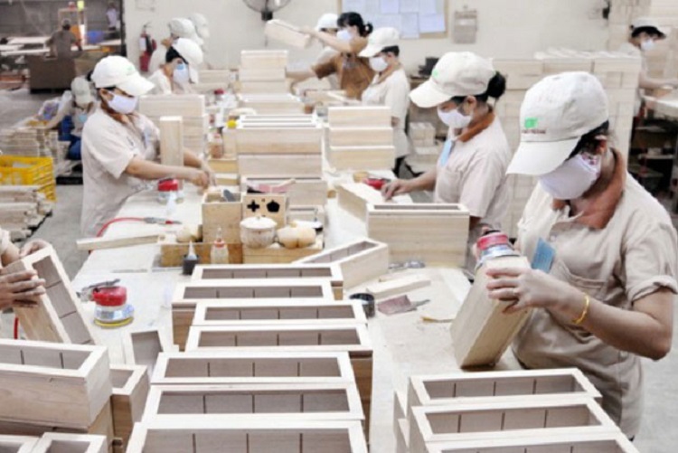 Công nhân kho mỹ phẩm (đơn hàng phân loại và đóng gói)